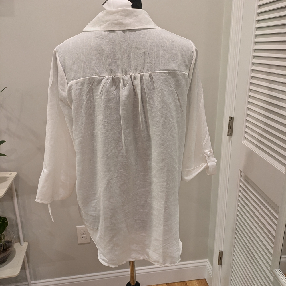 Modern Attraction Cream 3/4 Sleeve Relaxed Button Down Blouse Size Medium